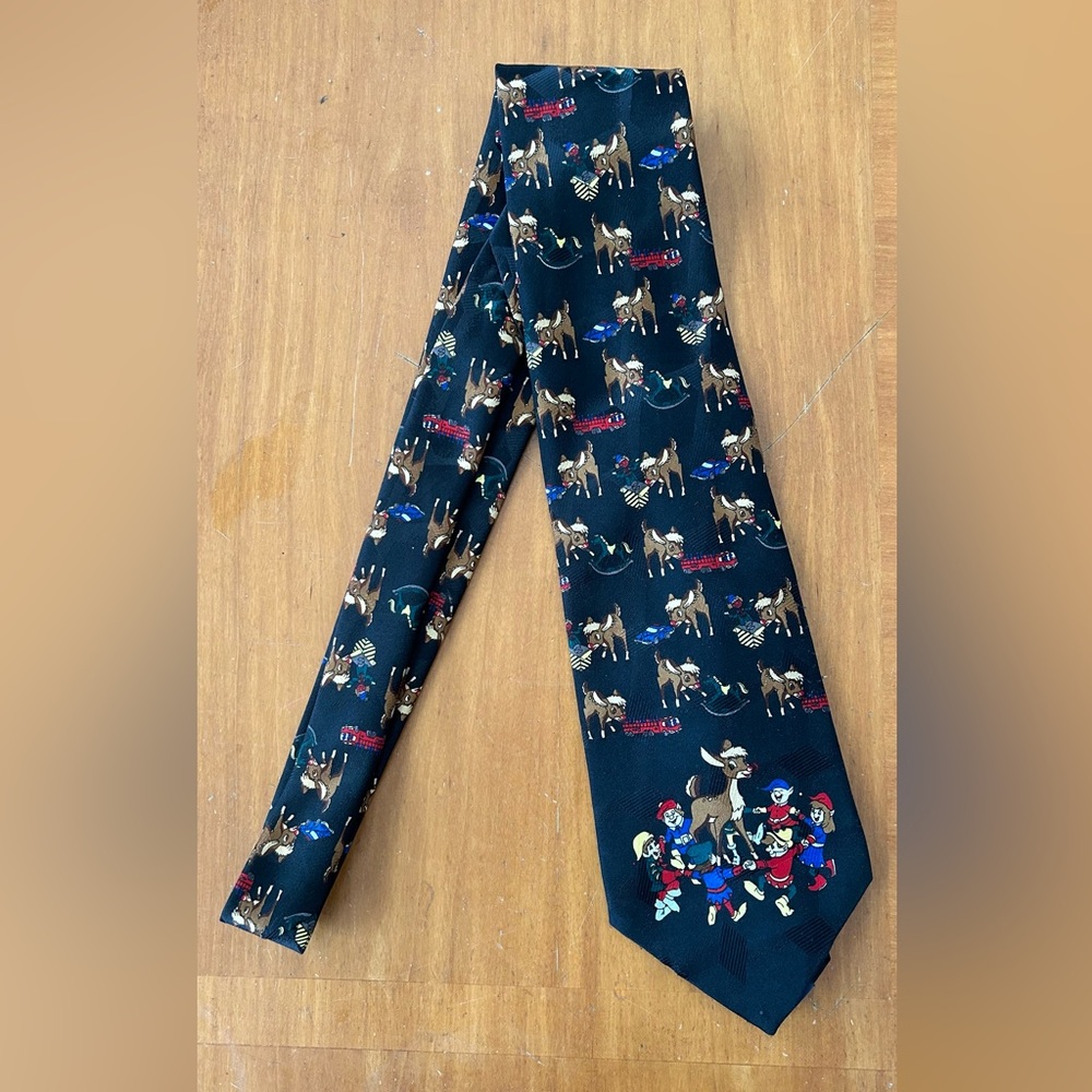 VINTAGE THE RUDOLPH CO. Christmas Holiday Party Tie w Reindeer & Elves One Size